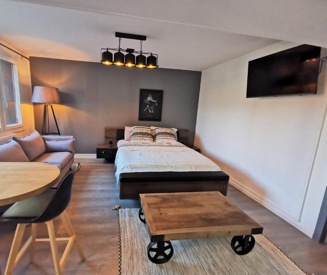 Studio Tres Chaleureux Entierement Refait A Neuf Moulins  Kültér fotó